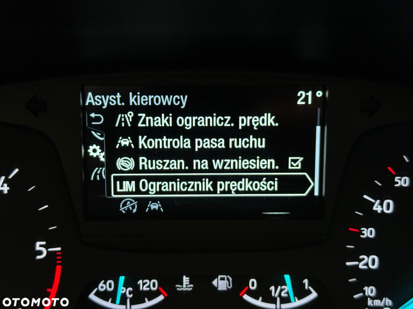 Ford Focus 1.5 EcoBlue Trend Edition - 33