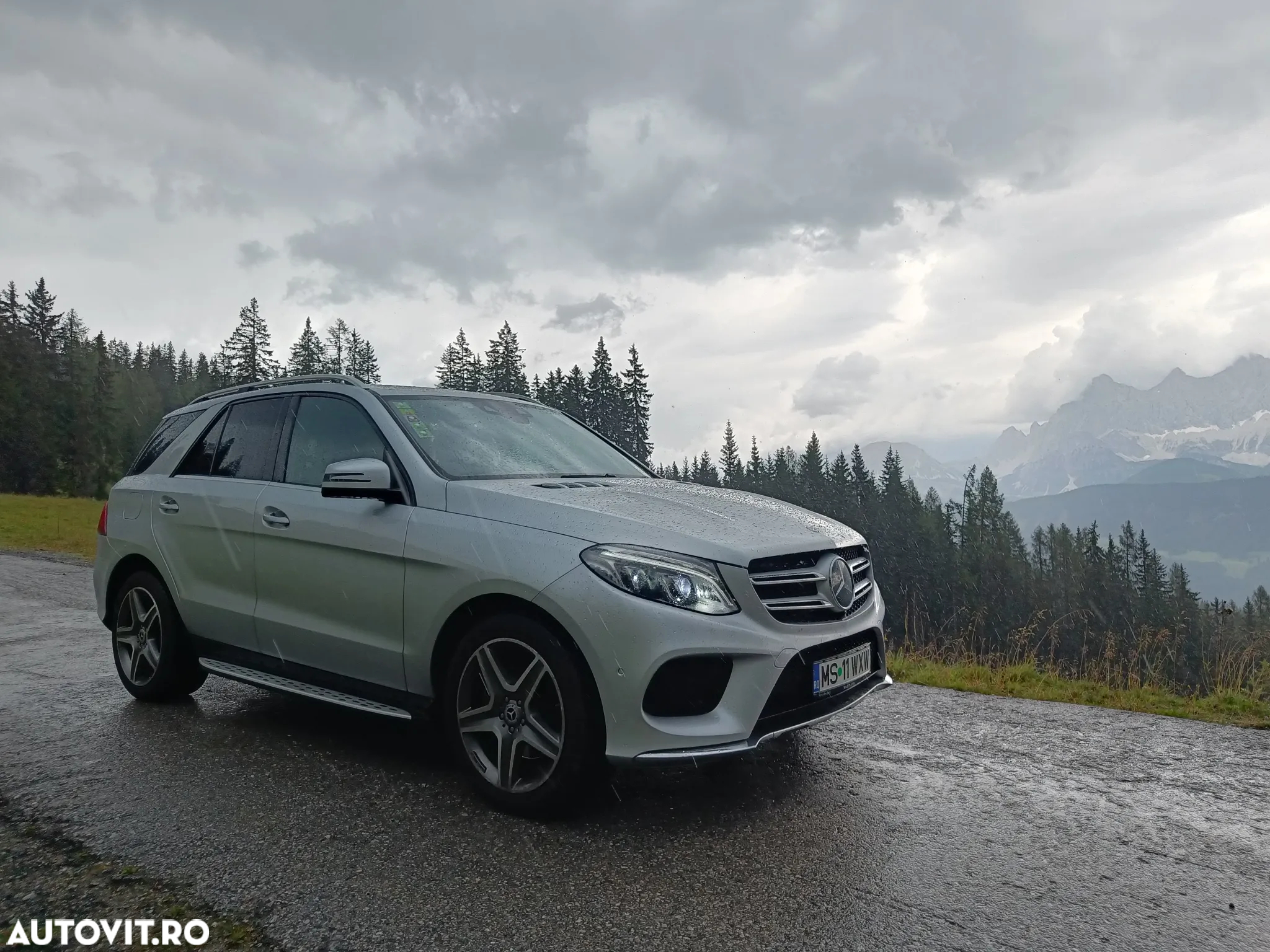 Mercedes-Benz GLE 350 d 4MATIC - 3