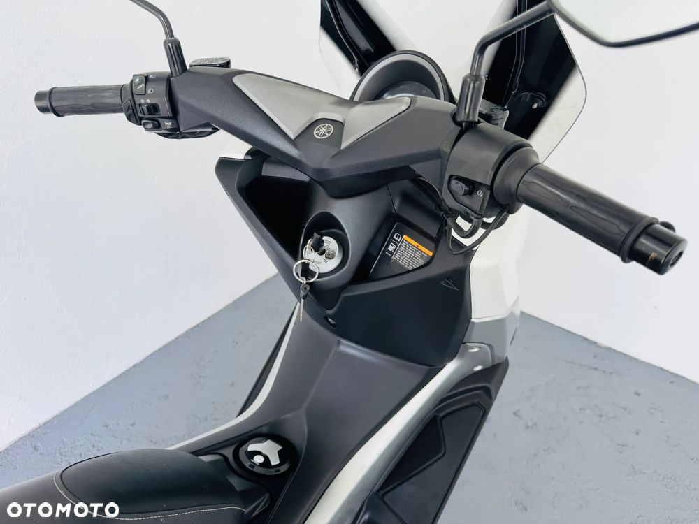 Yamaha NMAX - 6