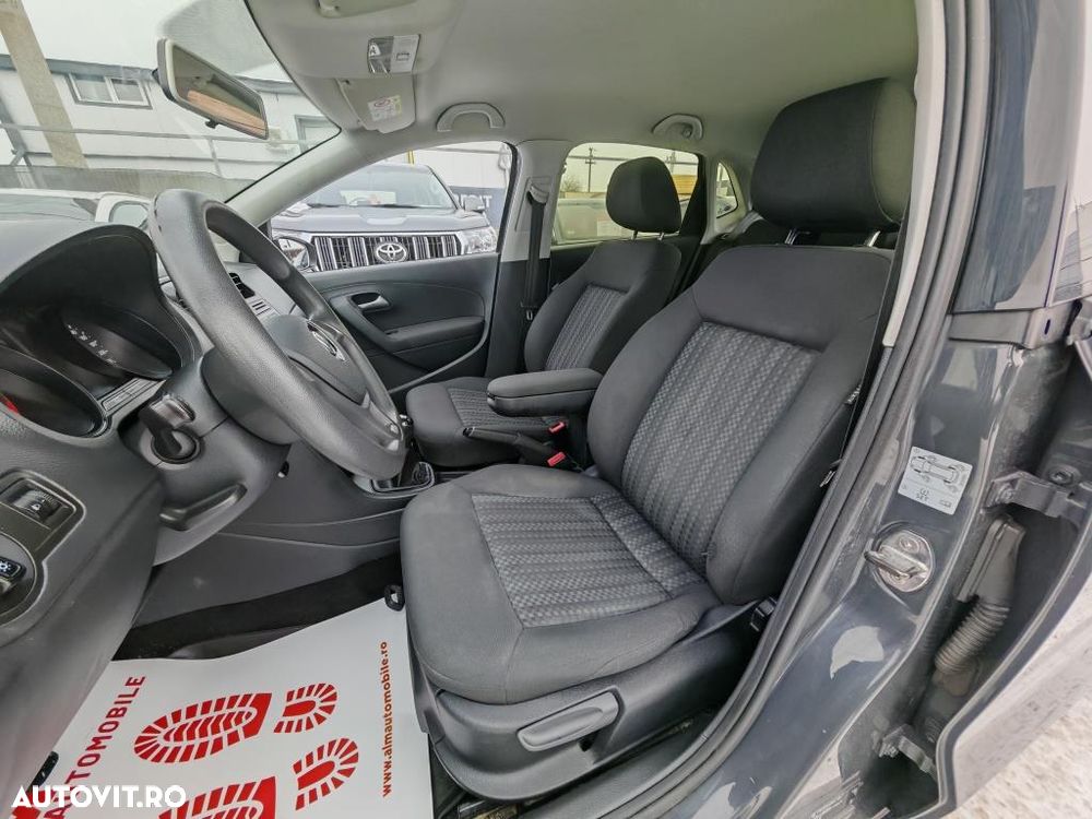 Volkswagen Polo - 8