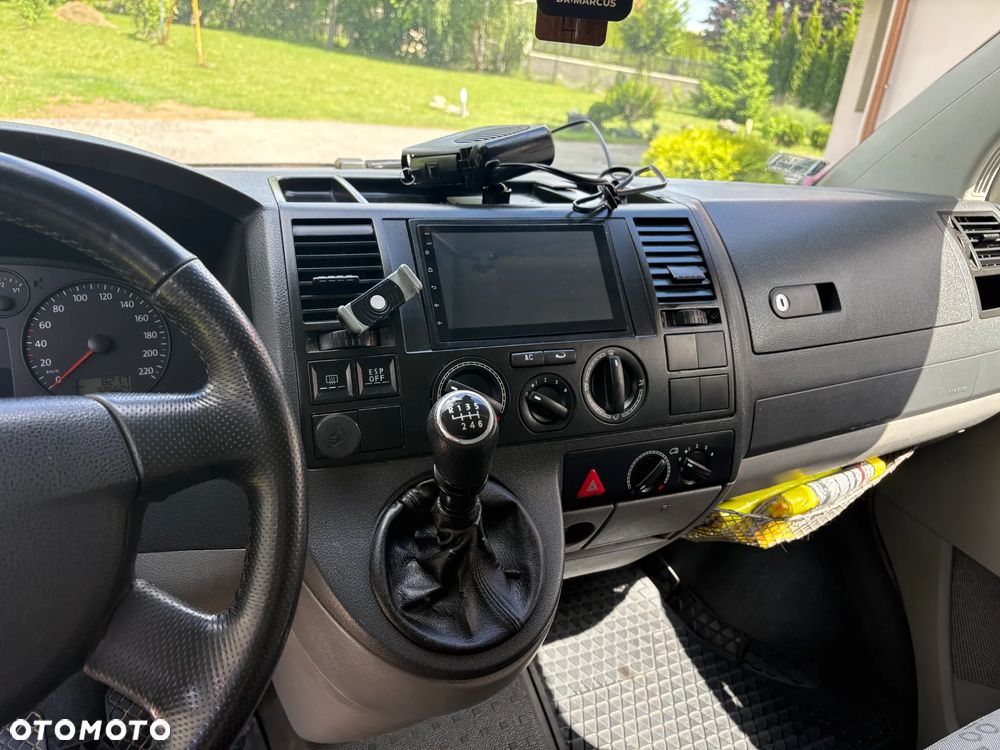 Volkswagen Transporter Shuttle L1 - 15