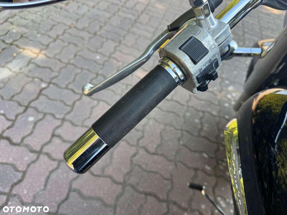 Suzuki VL 800 Volusia - 18