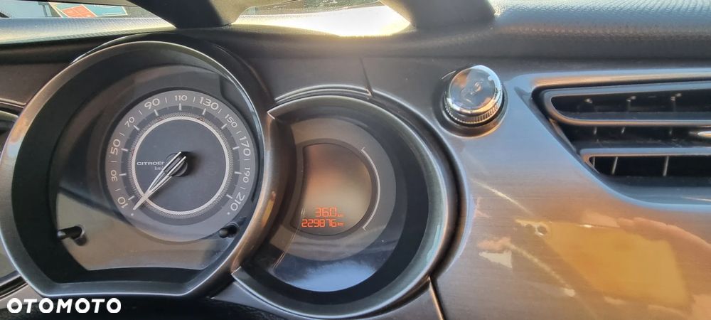 Citroen C3 2010 photo 2