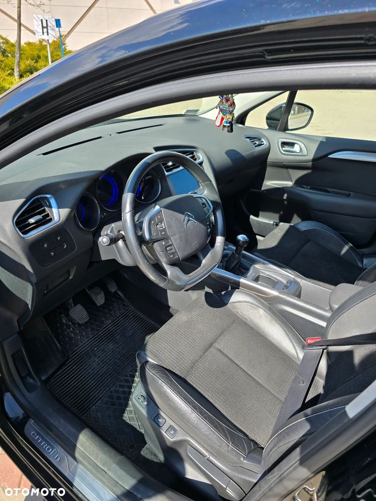 Citroën C4 VTi 120 Exclusive - 8