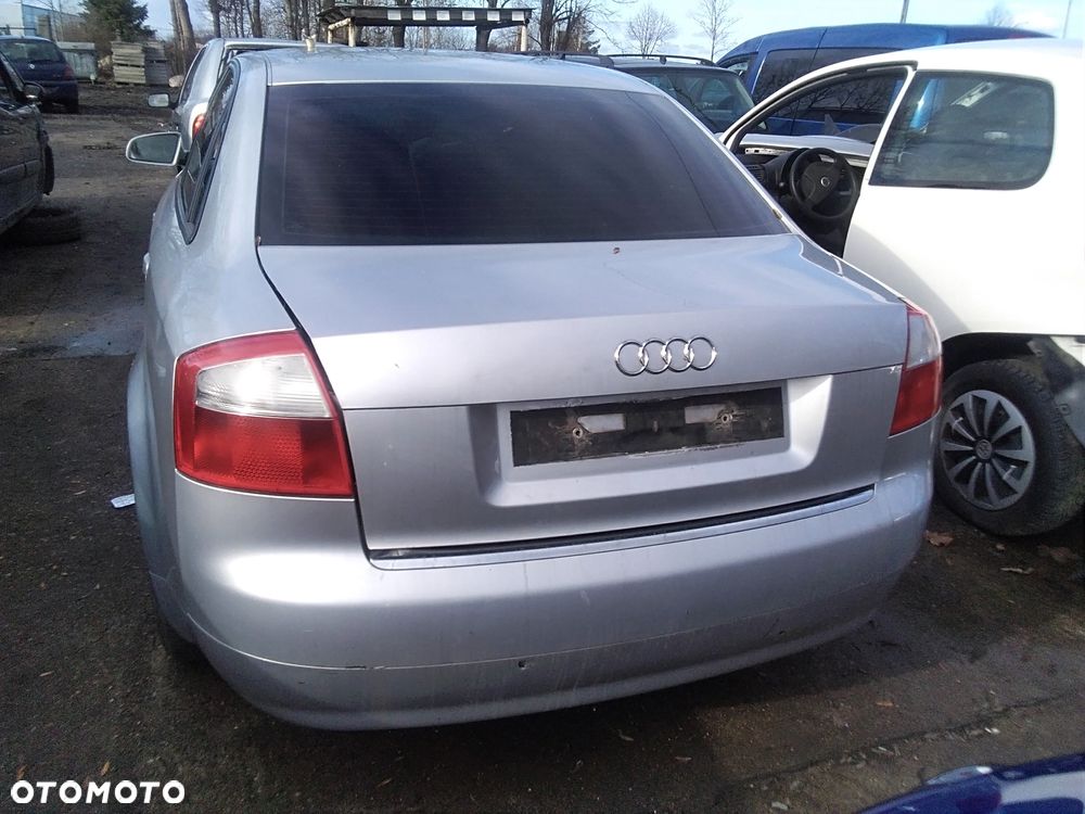 drzwi  AUDI A4 B6 SEDAN 04R 1.9D klapa ,lampy.... - 1