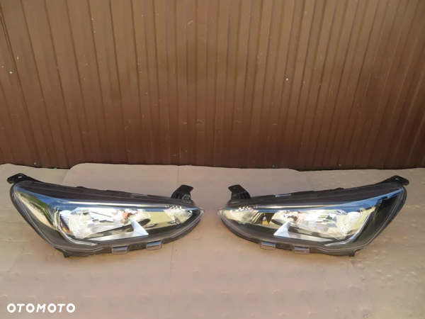 REFLEKTOR LEWY PRAWY FORD FOCUS IV MK4 LED 18-21R MX7B-13E014-CC DEMONTAŻ KRAKÓW