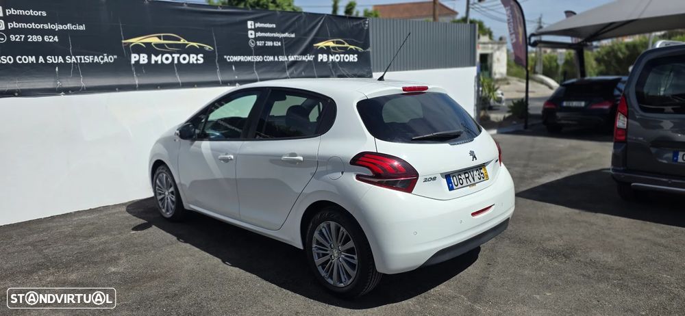 Peugeot 208 1.2 PureTech Style - 27