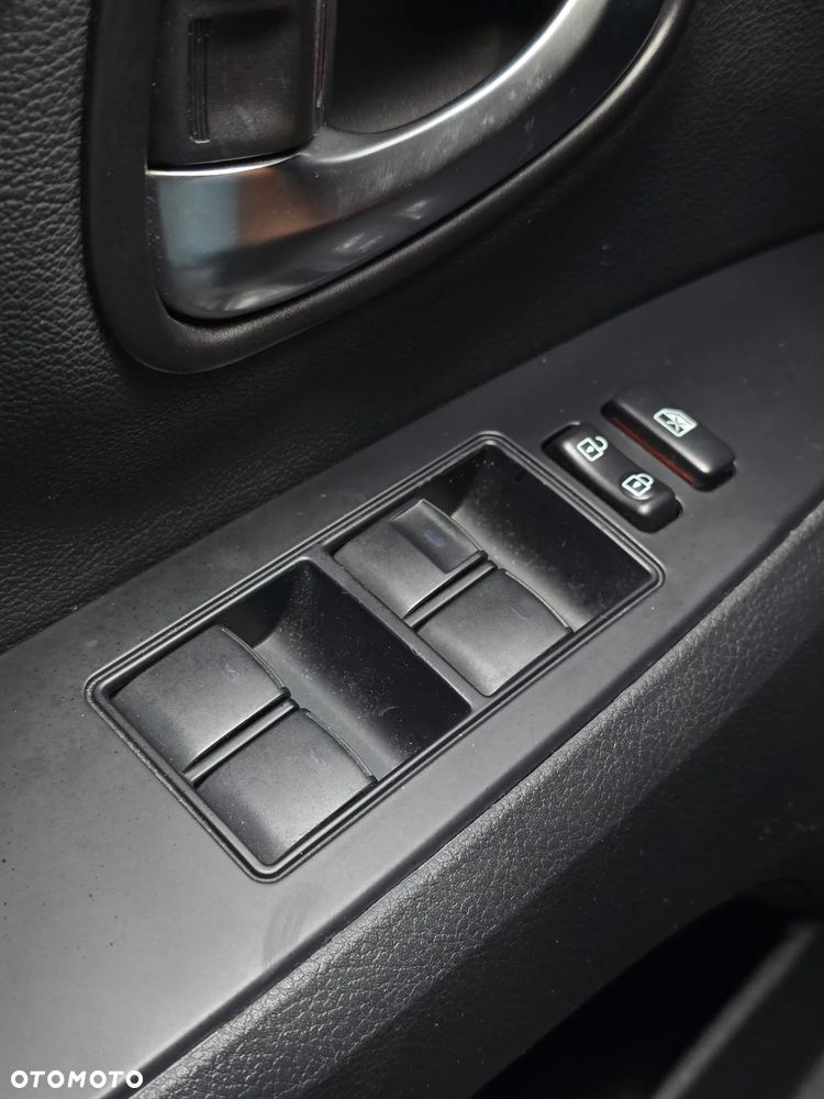 Toyota Avensis 2.0 D-4D Premium - 29