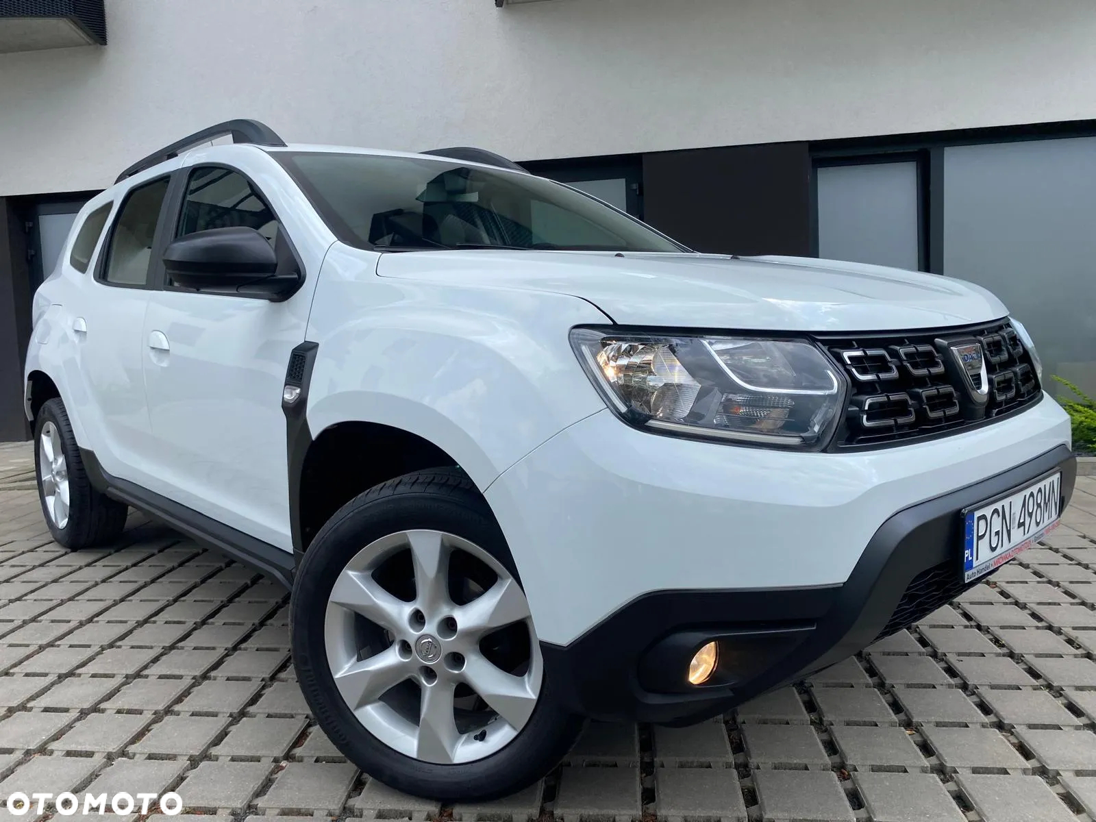 Dacia Duster 1.6 SCe Laureate S&S - 4