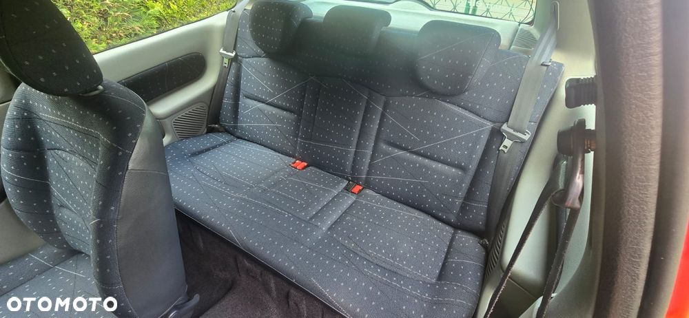 Renault Clio 1.2 Authentique - 9