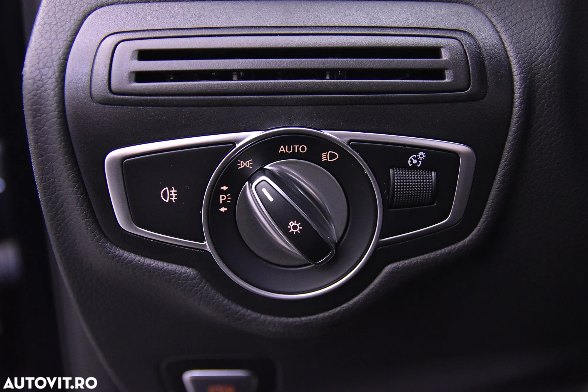 Mercedes-Benz GLC 220 d 4MATIC - 15