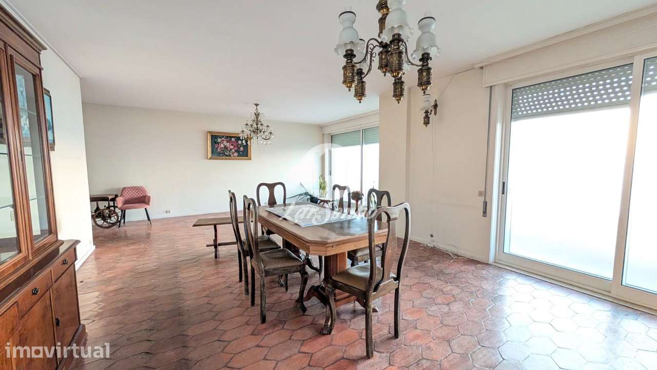 Apartamento T6 na 1º linha de Praia na Póvoa de Varzim - Grande imagem: 2/14