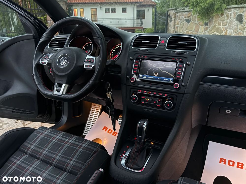 Volkswagen Golf 2.0 GTI DSG - 8