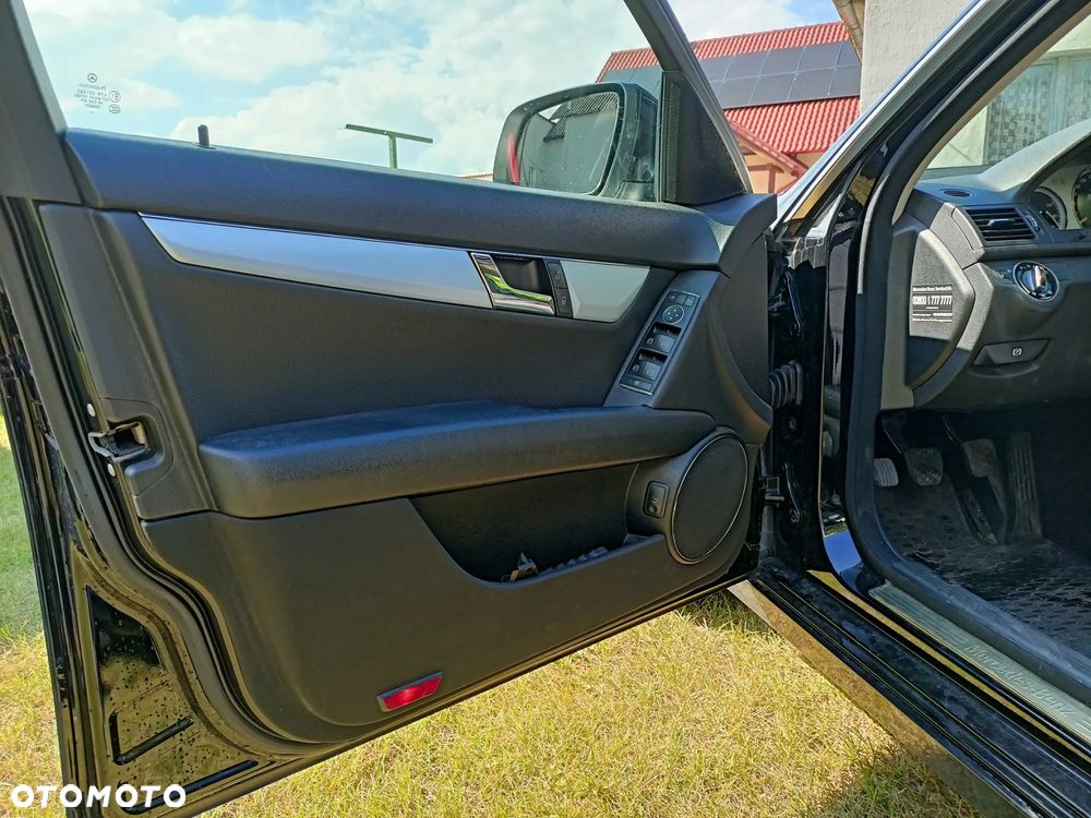 Mercedes-Benz Klasa C 180 Kompressor Avantgarde - 11
