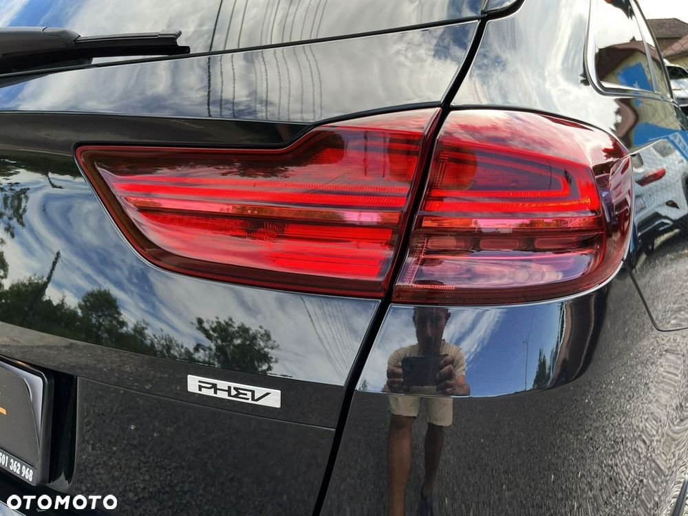 Kia Ceed 1.6 GDI PHEV L DCT - 24