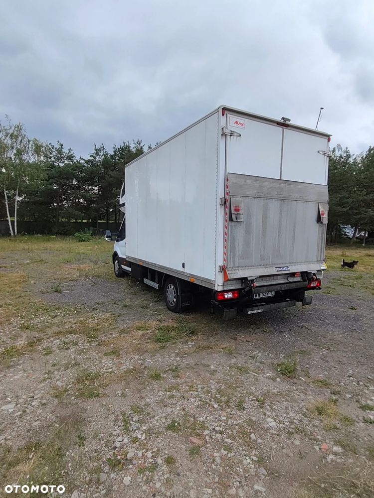 Ford Transit L4 - 6