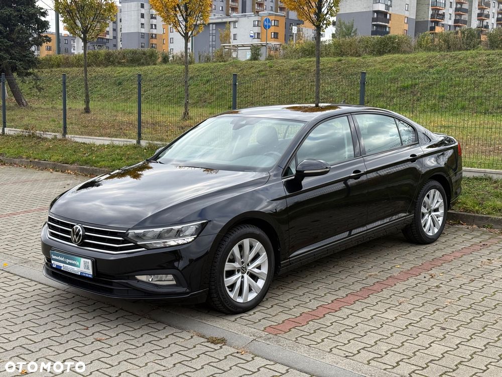 Volkswagen Passat - 2