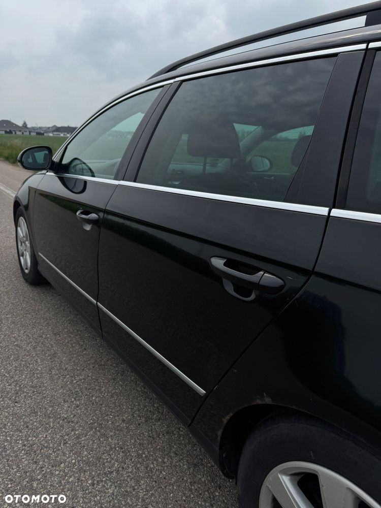 Volkswagen Passat - 11