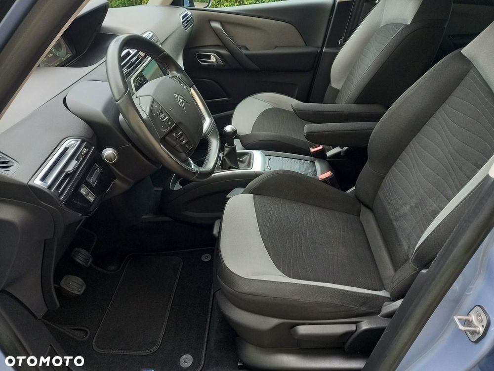 Citroën C4 Picasso VTi 120 Attraction - 26