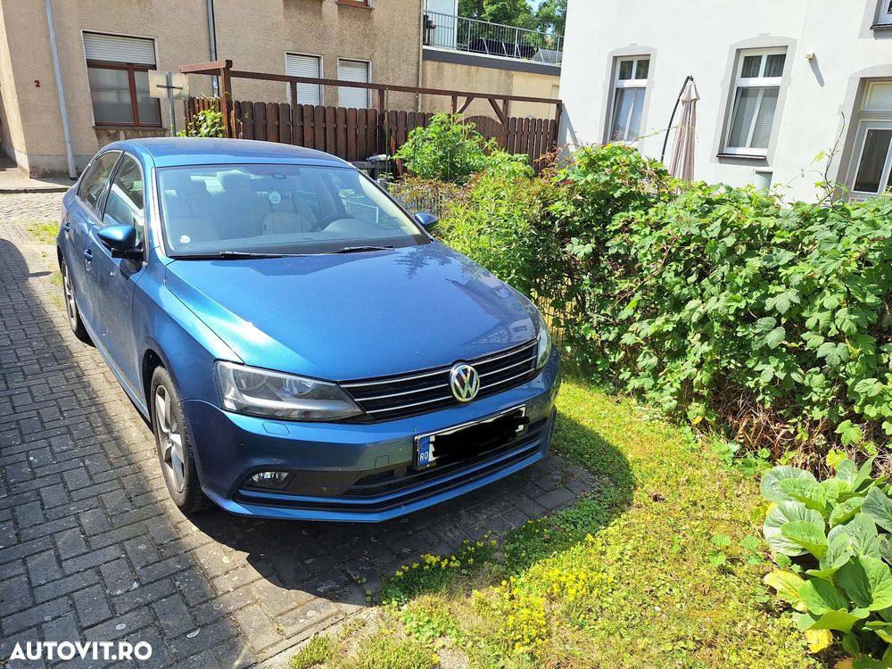 Volkswagen Jetta 1.2 TSI Trendline - 2