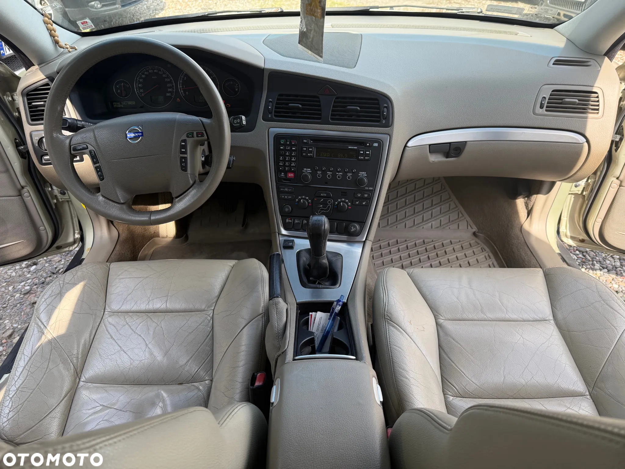 Volvo V70 2.4 Premium - 11