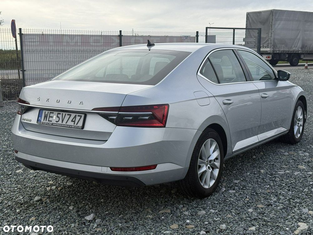 Skoda Superb 2.0 TDI SCR Ambition - 6