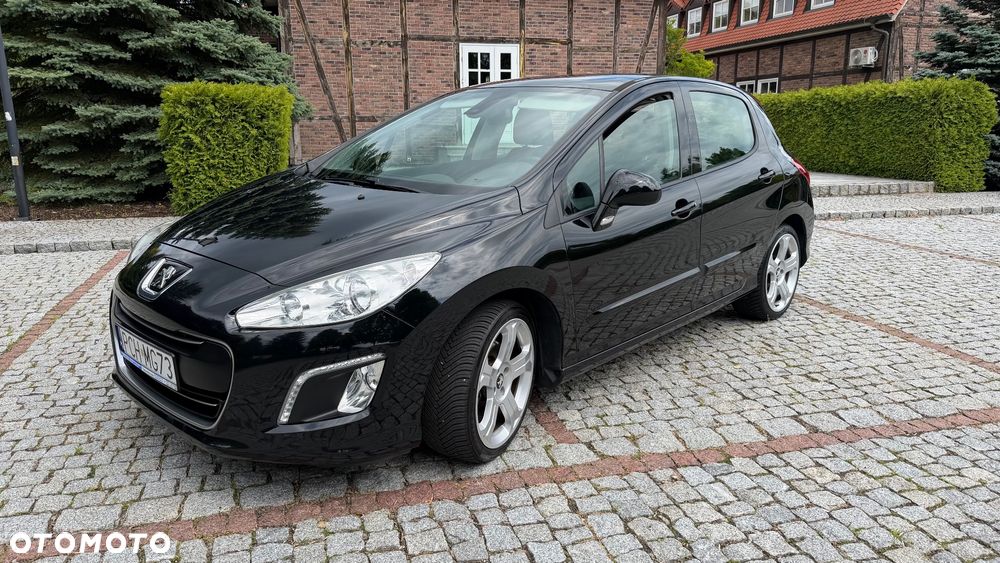 Peugeot 308 155 THP Allure - 32