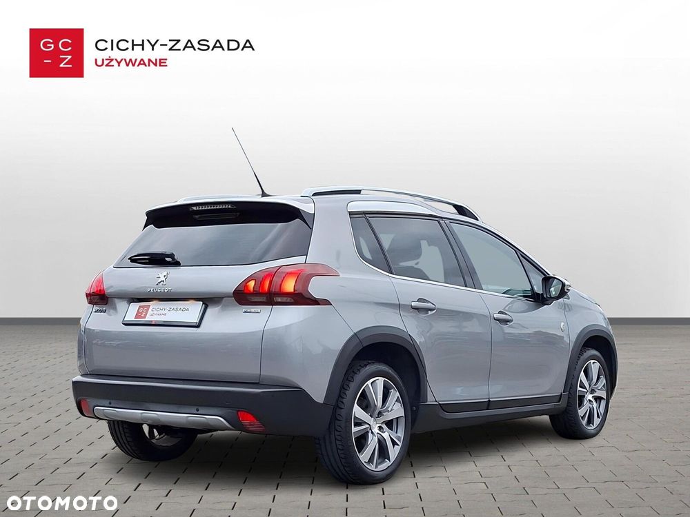 Peugeot 2008 1.2 Pure Tech Allure S&S - 5