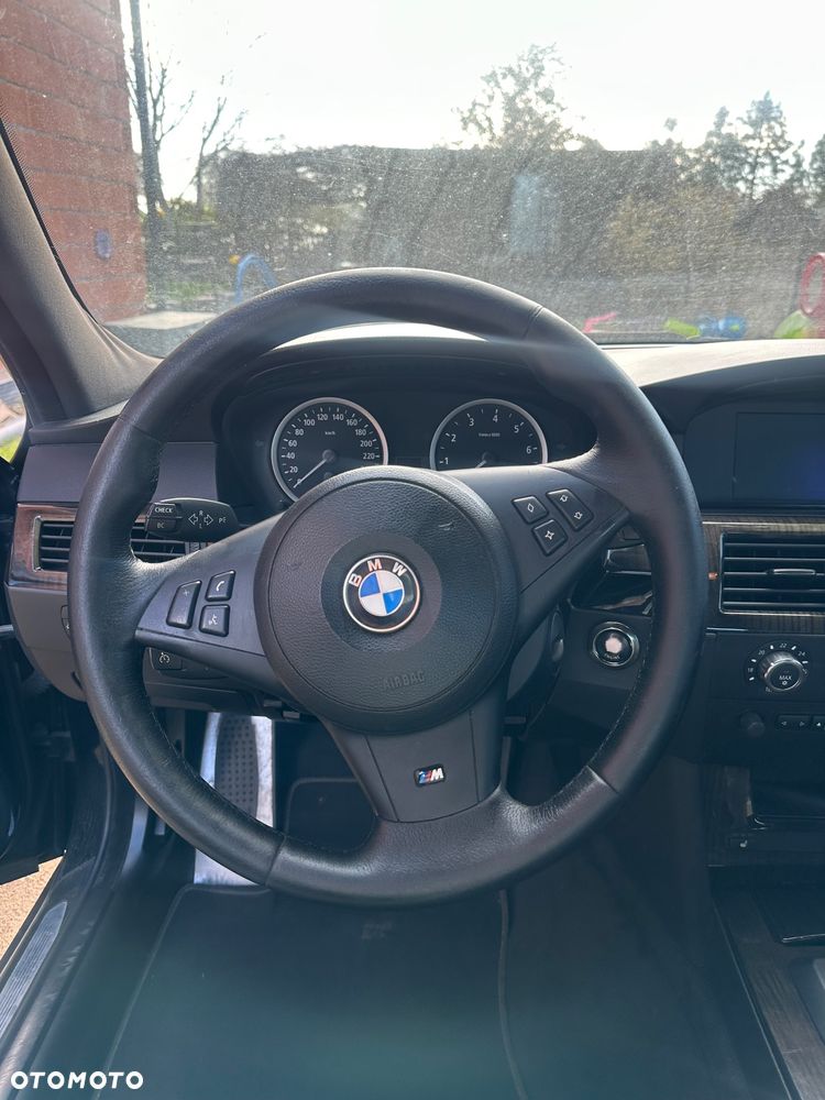 BMW Seria 5 525i - 7