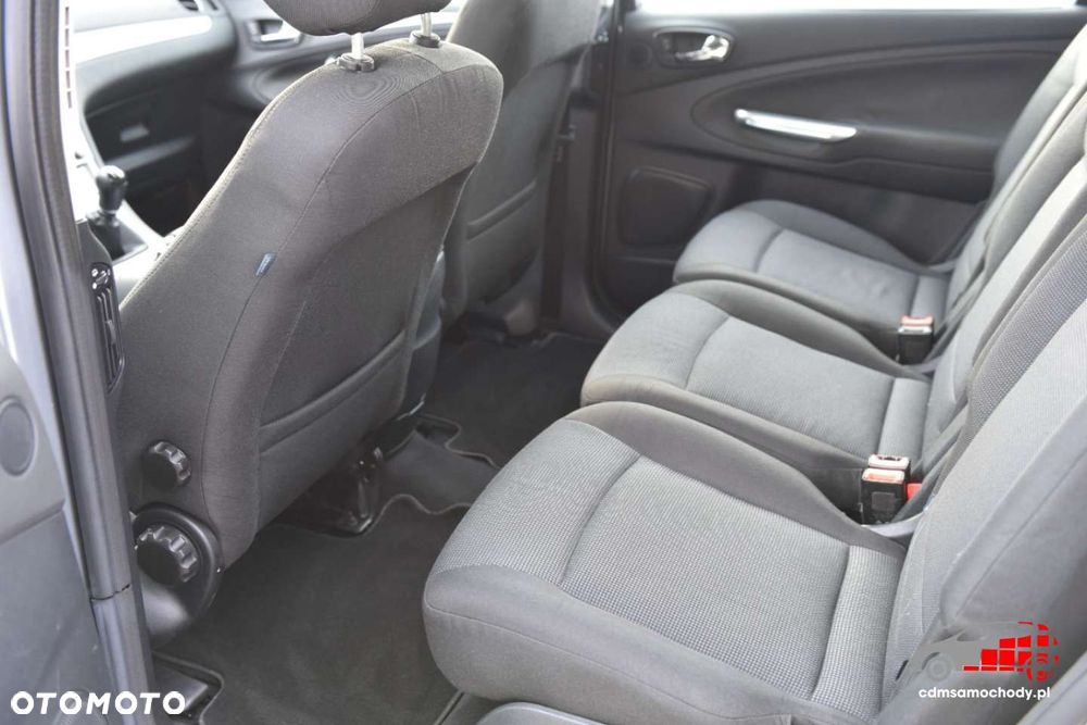Ford S-Max - 15
