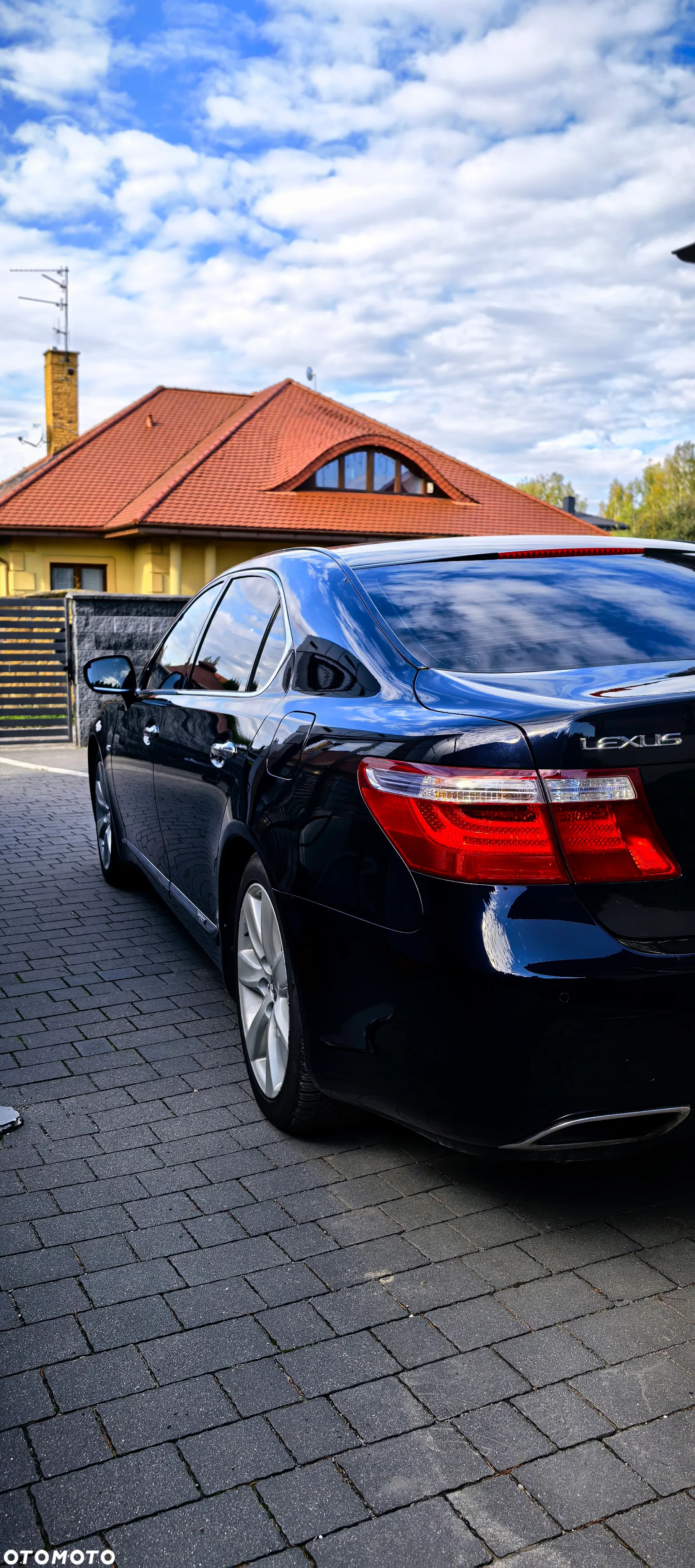 Lexus LS - 7