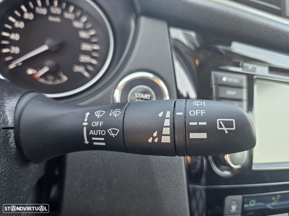 Nissan Qashqai 1.3 DIG-T N-Connecta LED+SKY - 38