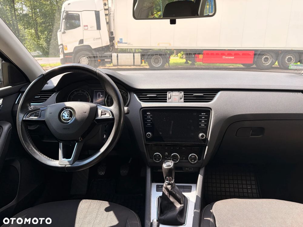 Skoda Octavia 1.5 TSI ACT Ambition - 6