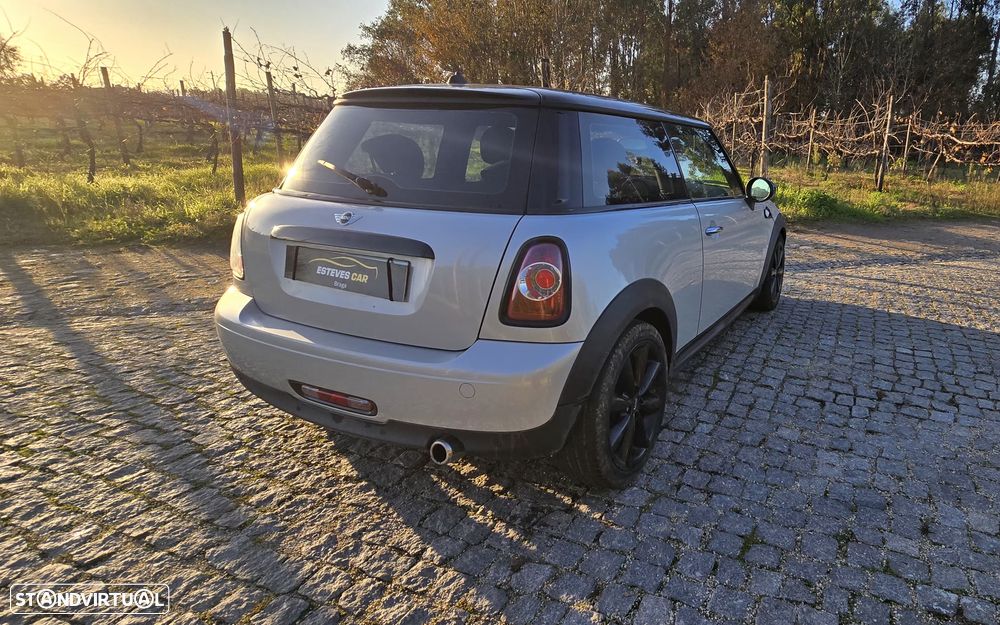MINI 3 Portas Cooper D - 5