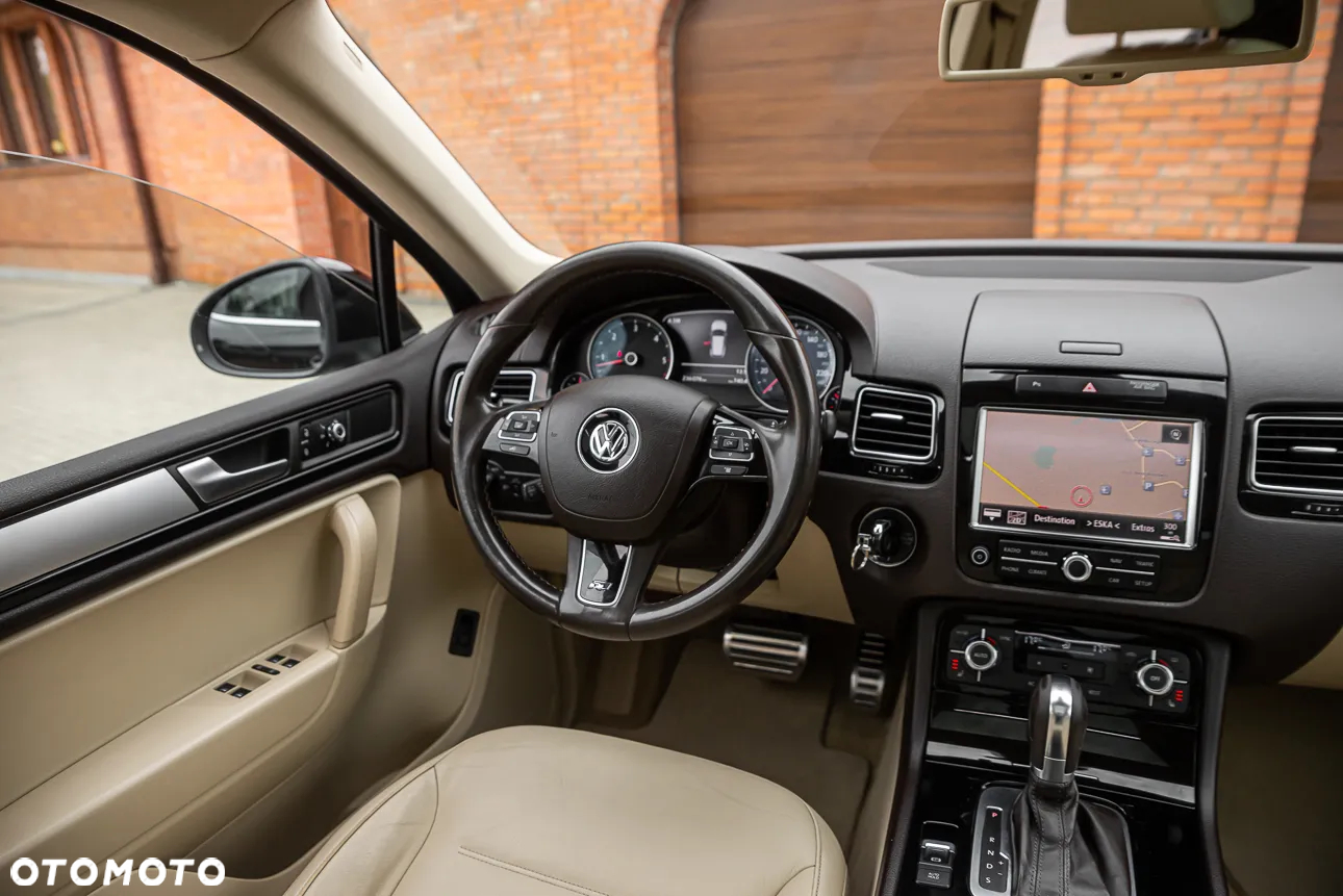 Volkswagen Touareg 3.0 V6 TDI BMT R-Style - 17