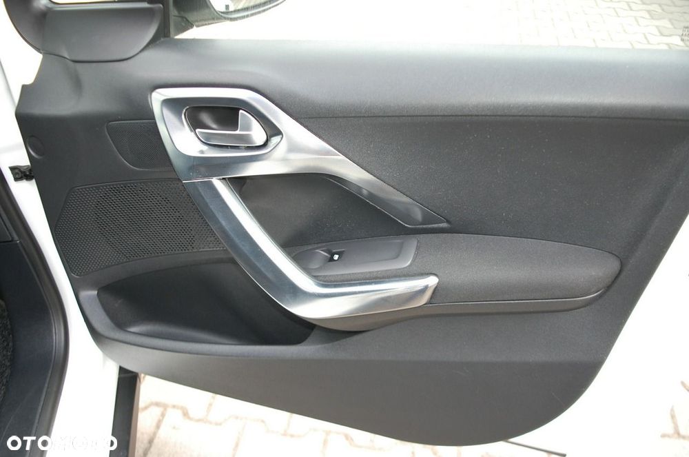 Peugeot 2008 - 31