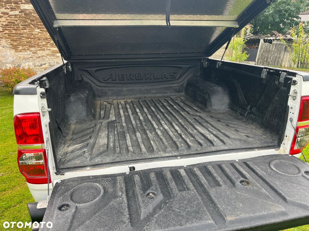 Toyota Hilux - 15