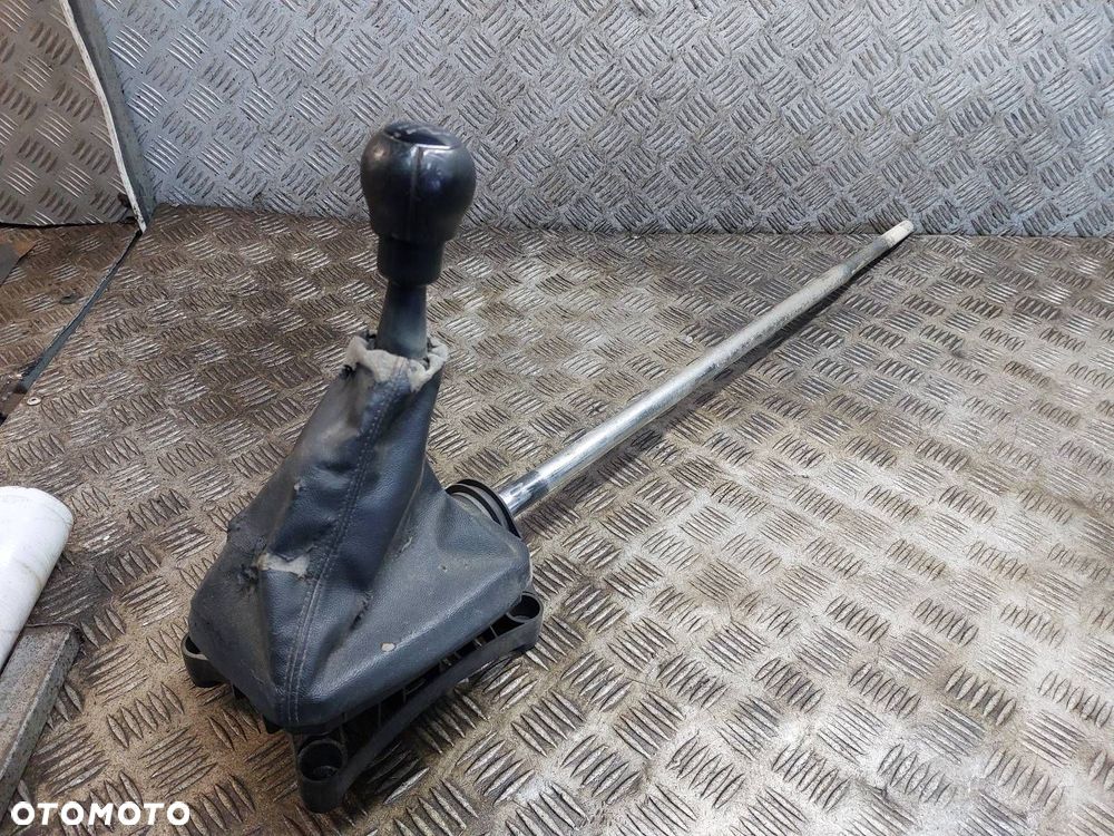 LEWAREK ZMIANY BIEGÓW + DRĄŻEK 5B OPEL CORSA C 1.2 16V - 1