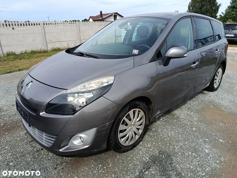 Renault Scenic - 1