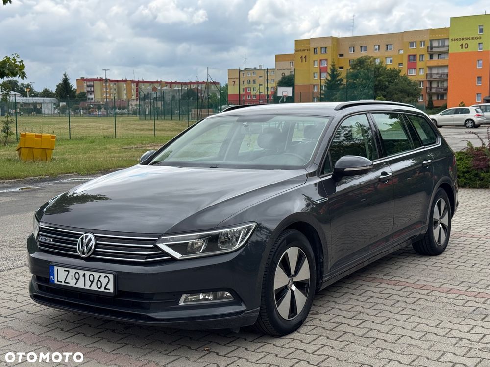 Volkswagen Passat 1.6 TDI BMT Trendline - 11