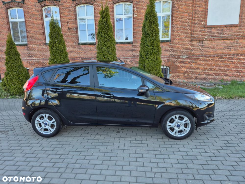 Ford Fiesta 1.25 Ambiente EU5 - 24