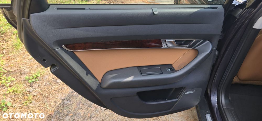 Audi A6 Limousine 3.2 FSI Quattro Tiptronic - 12