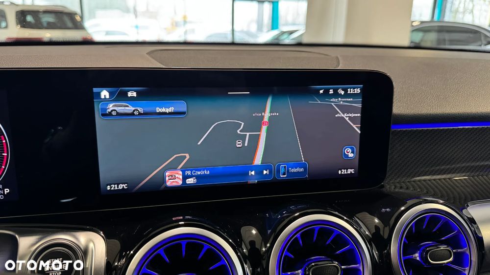 Mercedes-Benz GLB 200 AMG Line 7G-DCT - 19