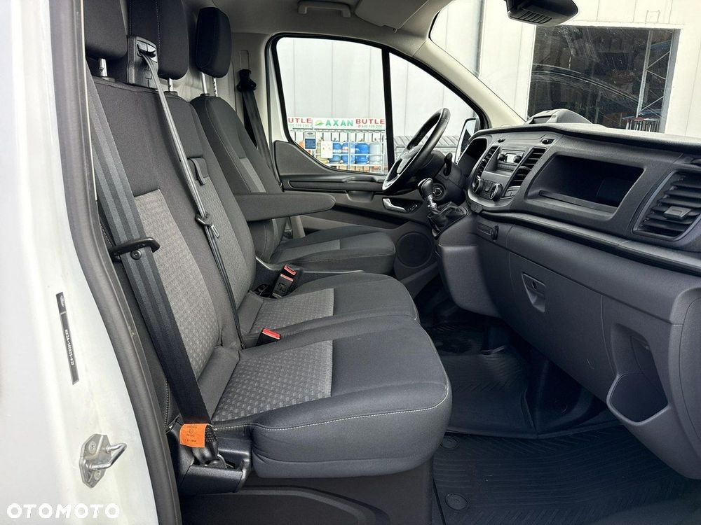 Ford Transit Custom - 19