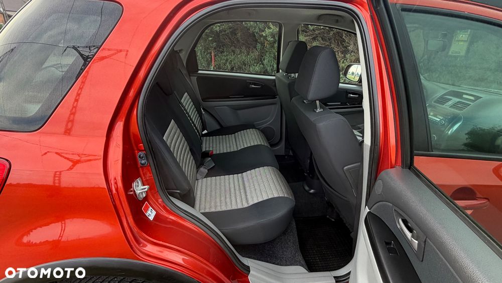Suzuki SX4 - 33