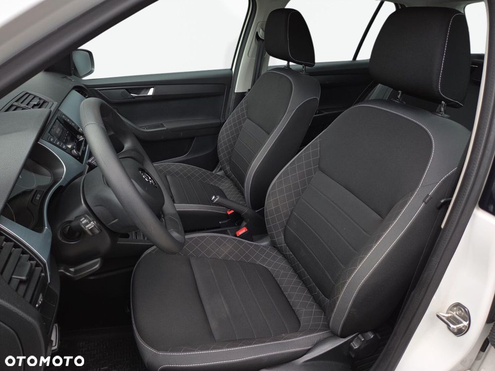 Skoda Fabia - 12