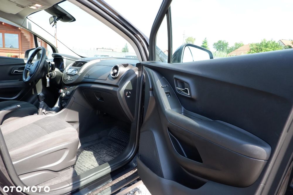 Chevrolet Trax 1.6 LS - 3