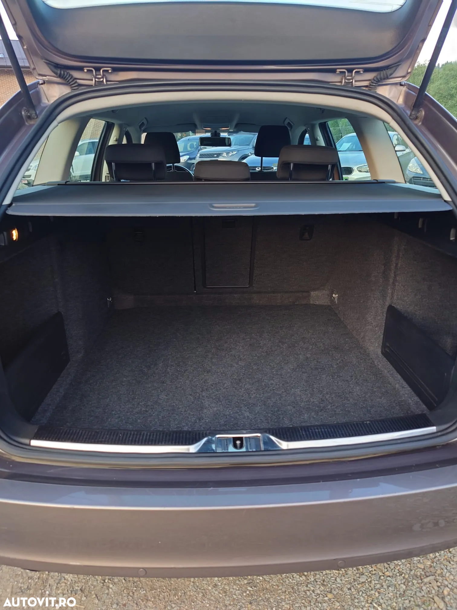 Skoda Superb Combi 1.6 TDI GreenLine - 12