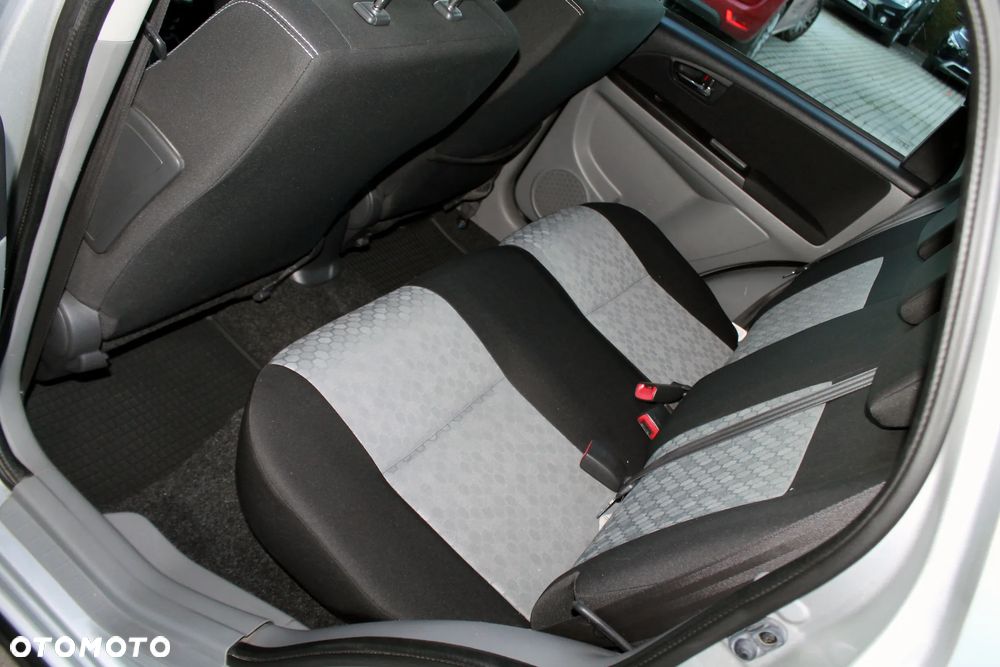 Suzuki SX4 Classic 2.0 DDiS 4x4 Club - 13