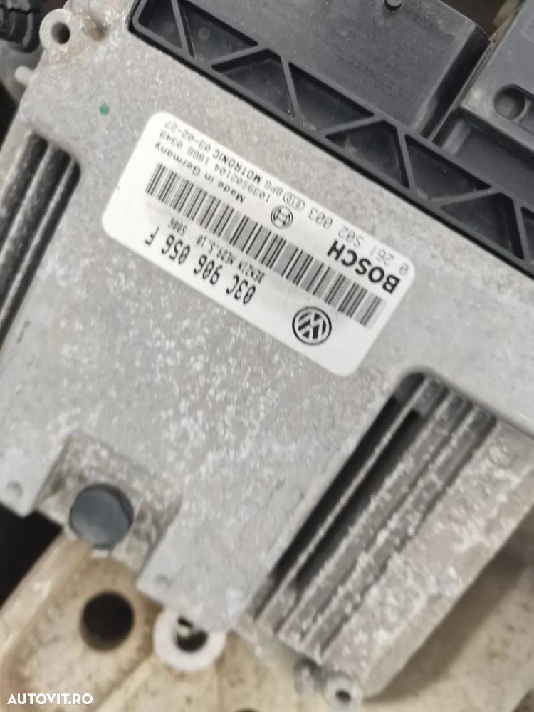 Calculator ECu motor Vw Touran Golf 5 Jetta etc Benzina 03C906056F 0261S02003 - 2